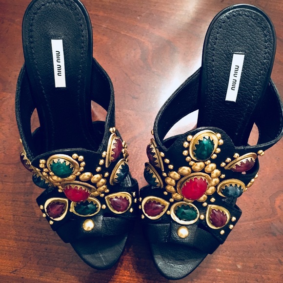 Vintage Style Miu Miu Heals :) - Picture 6 of 8